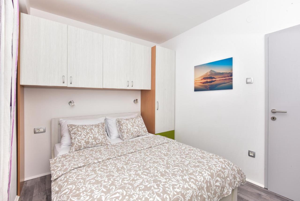 Apartment Maslina Makarska Eksteriør billede